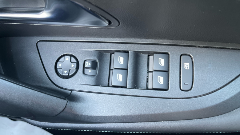 Peugeot 2008 1.2 PureTech Allure Premium+ 5dr Petrol Estate